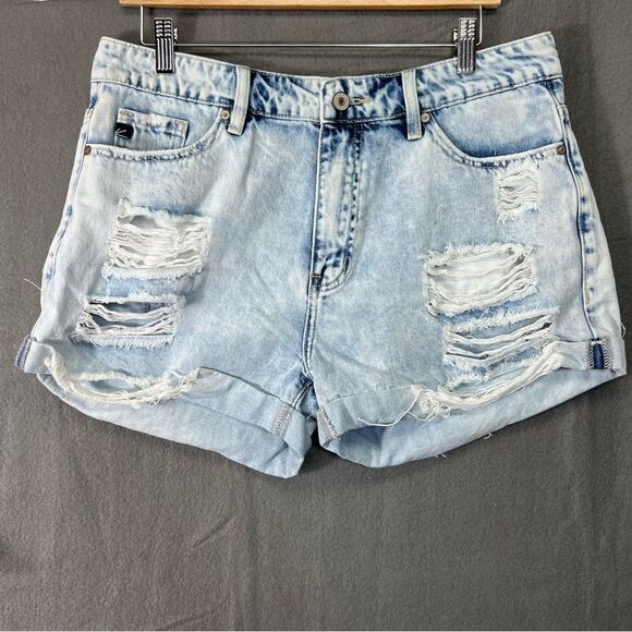 Kancan Women's Distressed Cut-Off Jean Shorts Light Blue Size XL - Picture 2 of 13